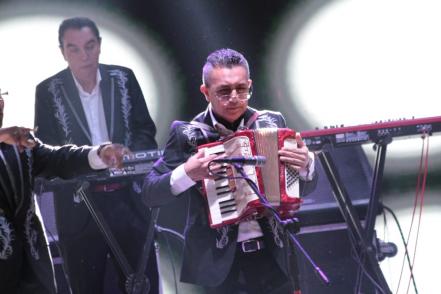 Los Ángeles Azules conquistan al Teatro del Pueblo de la FENAPO 2019