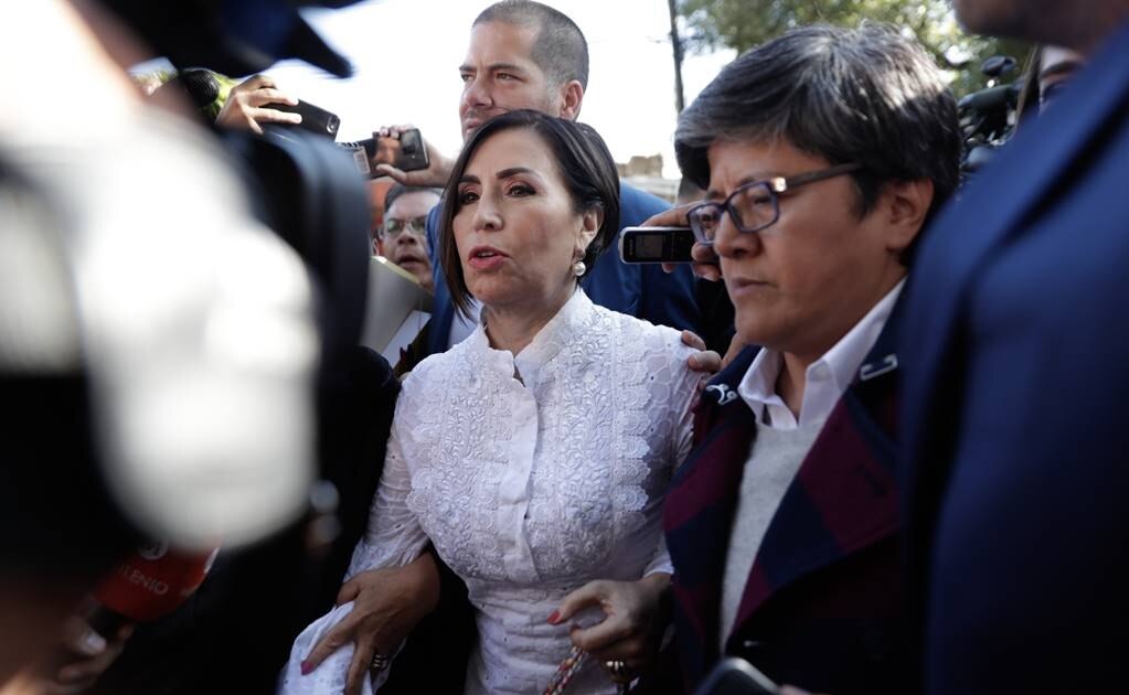 Otorgan suspensión provisional a Rosario Robles contra captura; pagará 100 mil pesos