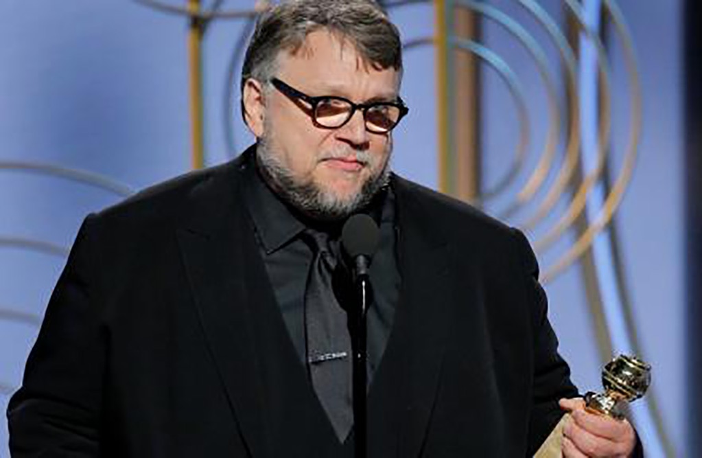 Del Toro gana Globo de Oro como Mejor Director