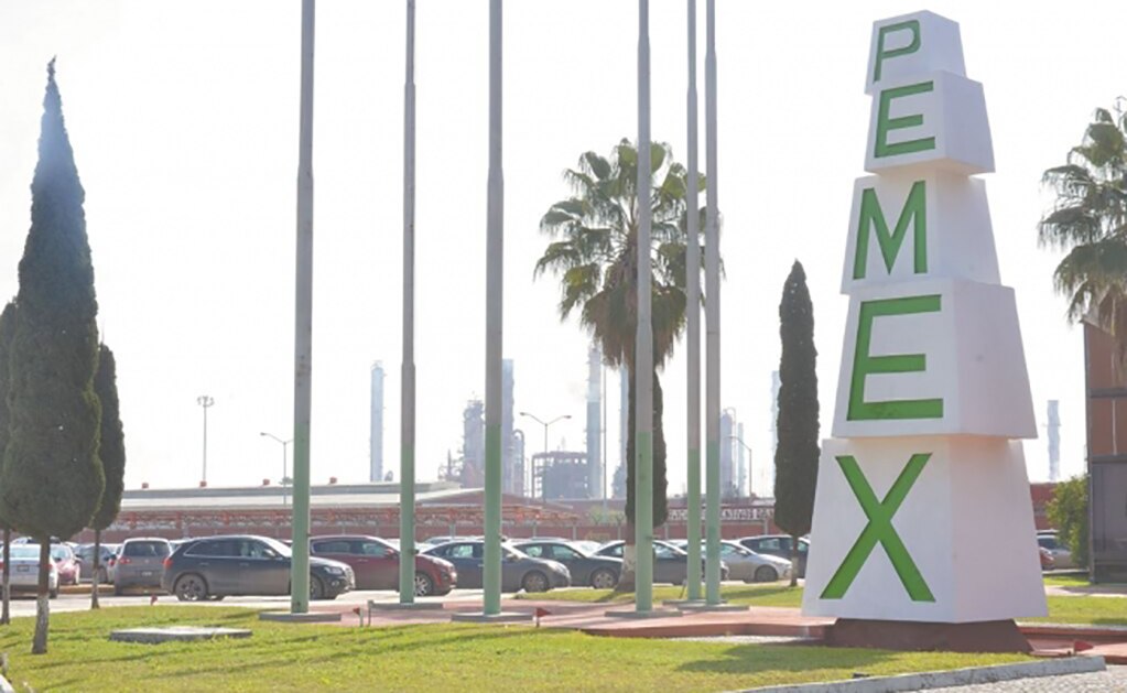 Por hackeo, recomiendan a empleados de Pemex no conectarse a la red