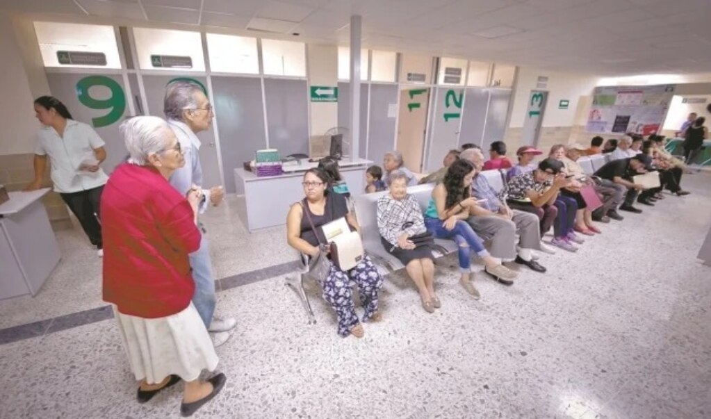 Trabajadores del IMSS que atienden a pacientes con coronavirus recibirán un bono 
