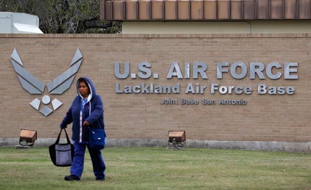 Confirman nuevo caso de coronavirus en base militar en Texas