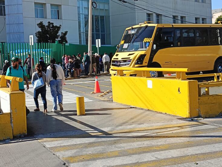 Peatones toman la glorieta Bocanegra en SLP; buscan reducir riesgos viales y evitar accidentes 