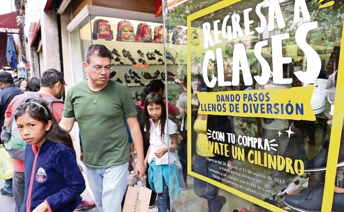 Papelerías reportan baja afluencia pese a inicio de ciclo escolar este lunes