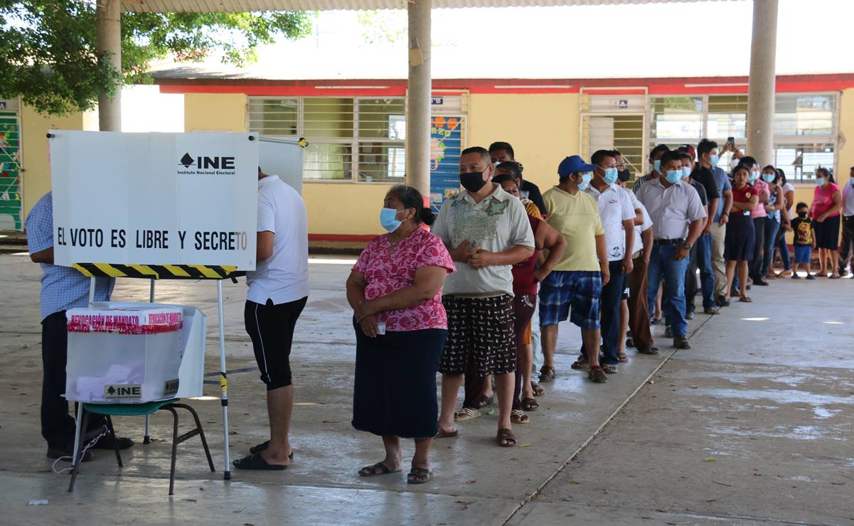 AMLO gana con 18% de participación en consulta de revocación