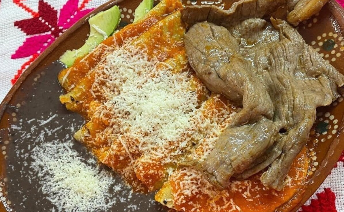 Enchiladas huastecas. Foto:  "Los Huastecos" Comida Típica, FB