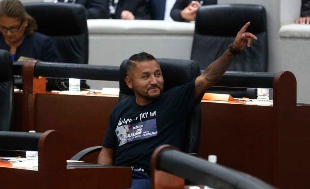 “Soy hijo de Dios, pero como diputado juré representarlos”, Mijis defiende su propuesta pro aborto