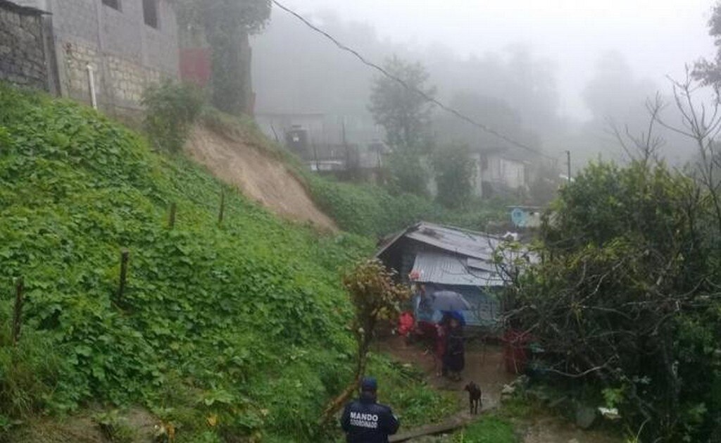  Deslave deja dos personas lesionadas en Hidalgo