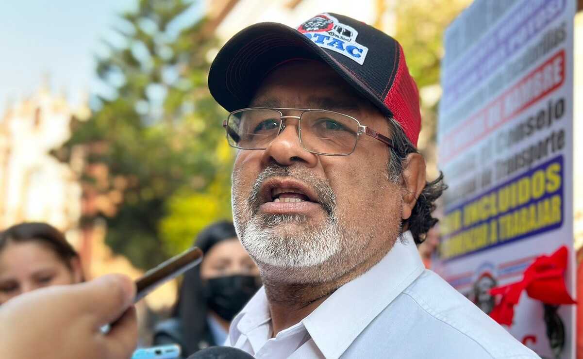 Taxistas de Escalerillas urgen a la SCT otorgar 21 permisos de operación para cubrir demanda. Foto: Cecilia Lara