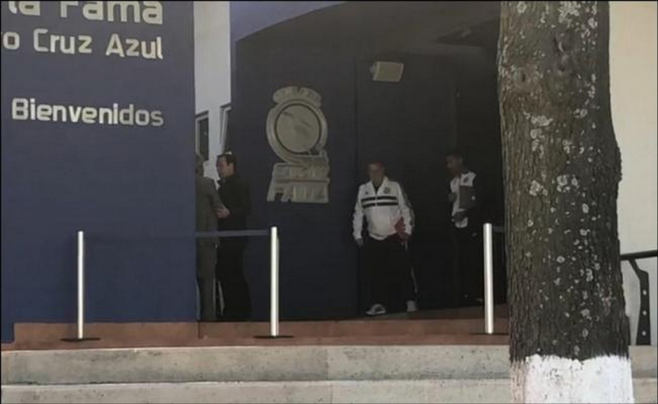  Gerardo Martino visita a Cruz Azul en La Noria
