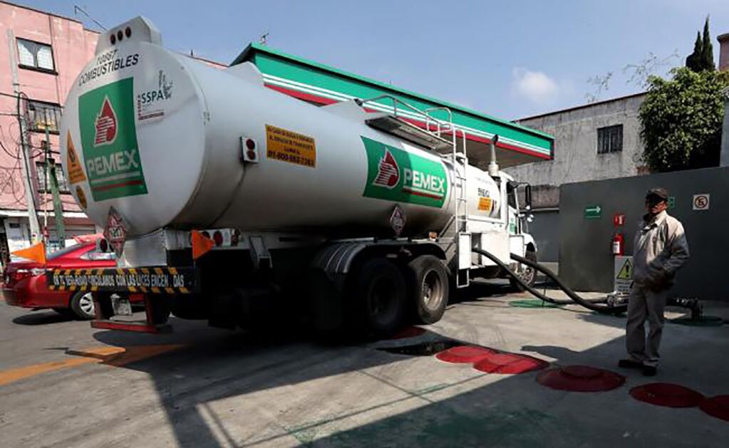 Buscan a dos mil choferes para que conduzcan pipas; ganarán $14,500 quincenales