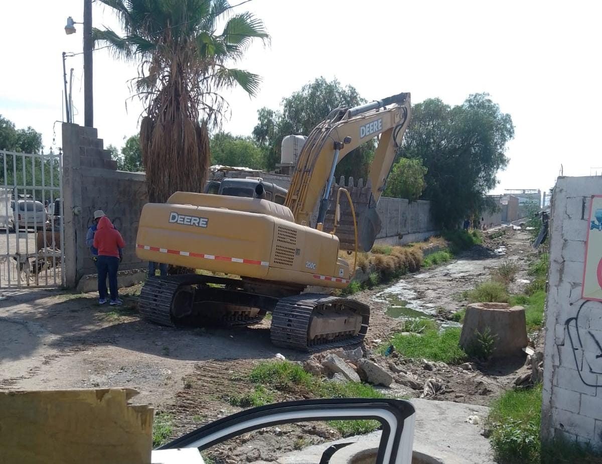 Tras lluvias de últimas horas, cuadrillas en Soledad retiran 8 toneladas de desechos 