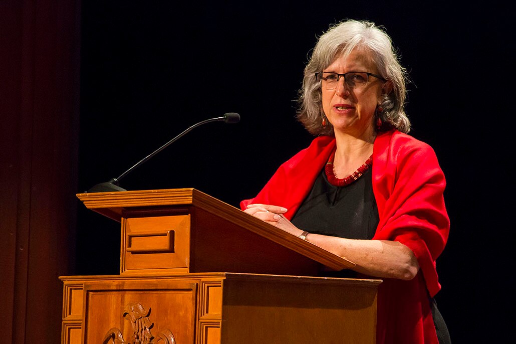 México enfrenta retos y prejuicios en área de matemáticas: SMM