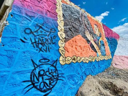 Pintan mural y crean corrido en honor a Erika Briones en Villa de Reyes