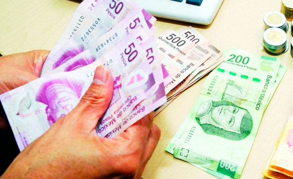 No habrá deducciones en aguinaldo de burócratas: FSTSE