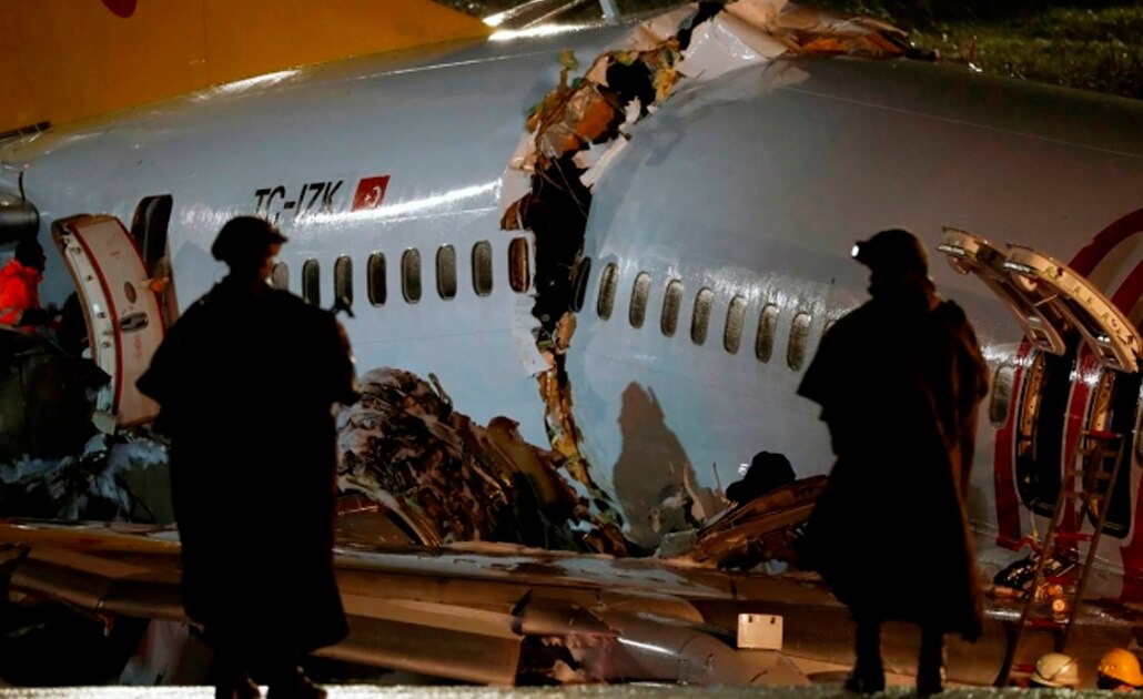 Sube a 120 la cifra de heridos por accidente de avión en Estambul