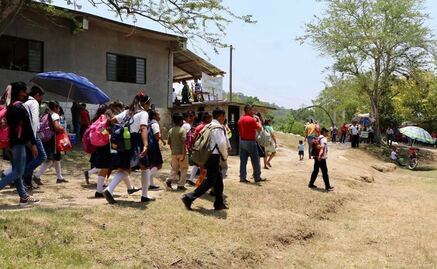 Analiza SEGE concluir antes el ciclo escolar en SLP por ondas de calor