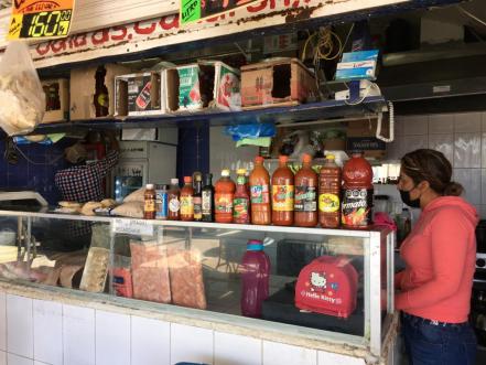 Vendedores potosinos de mariscos, con fe en que les vaya bien en esta cuaresma