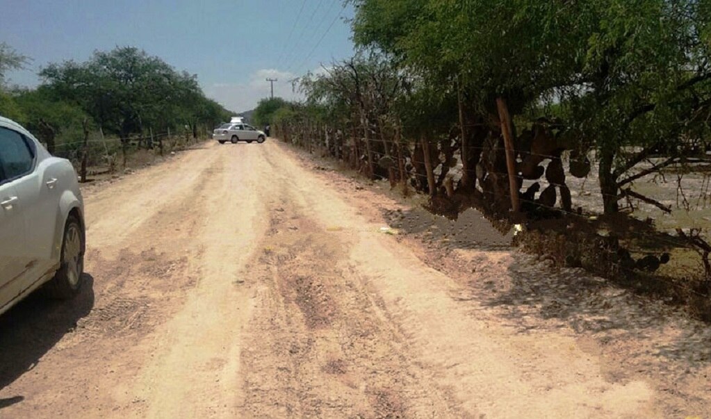 Legislador solicita rehabilitar camino a Peñasco