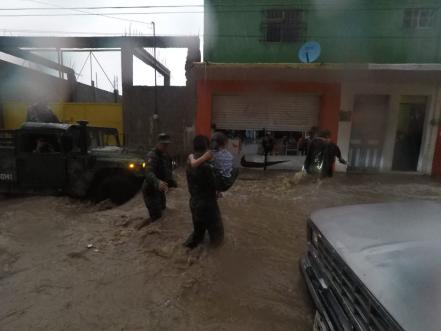 Por tromba en Matehuala SEDENA aplica Plan DN-III-E