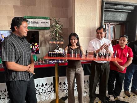 Con juguetes, inauguran la Procesión del Silencio para niños en SLP 