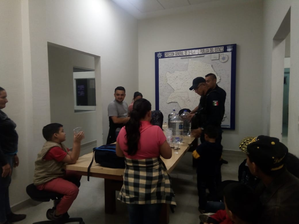 Rescatan a 15 centroamericanos en Rioverde