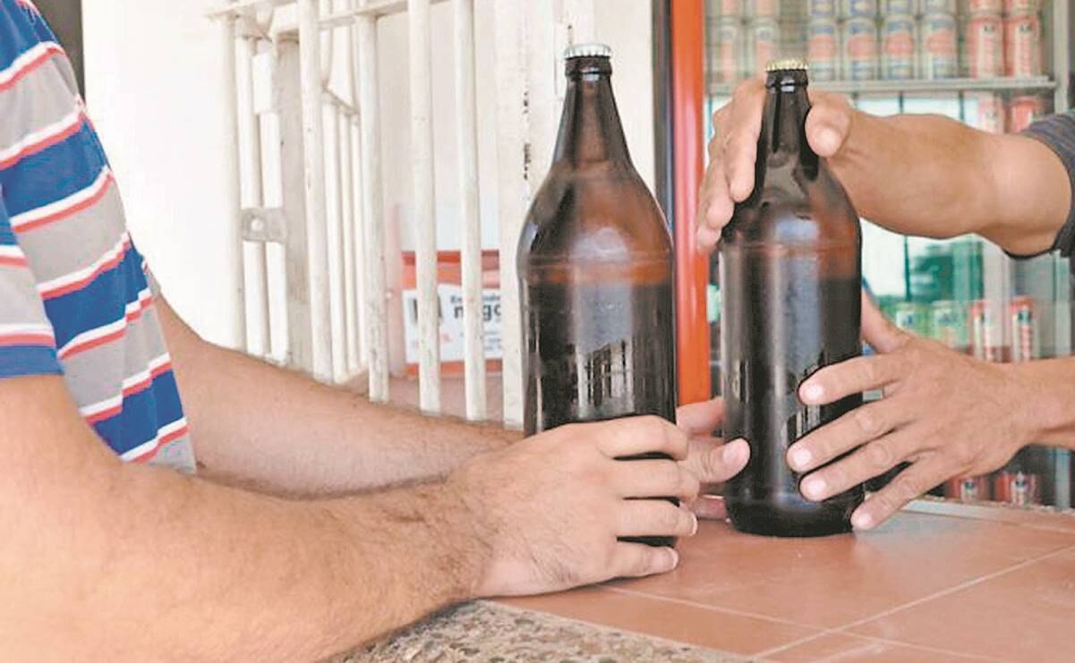 Tomar alcohol en la vía pública, la principal razón de detención entre los potosinos