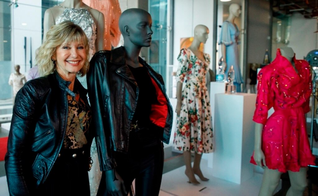 Olivia Newton-John en la subasta. Foto: EFE