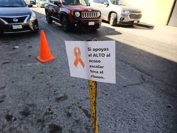 Con protesta, familias denuncian acoso escolar en el Instituto Hispano Inglés de SLP