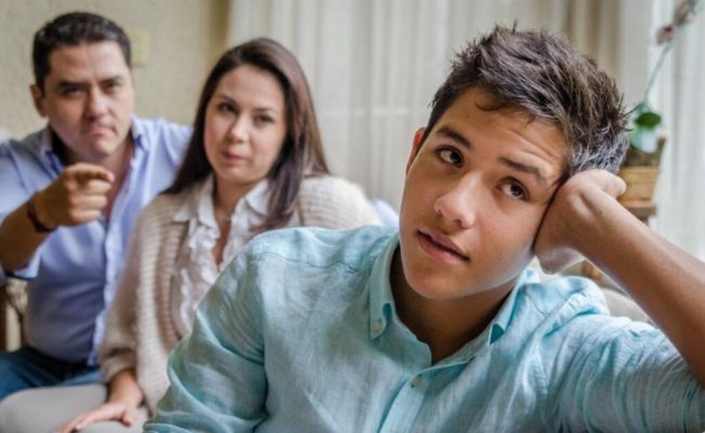 "¿Mande?": qué tanto hay de "sumisión" en esta respuesta de cortesía tan usada en México