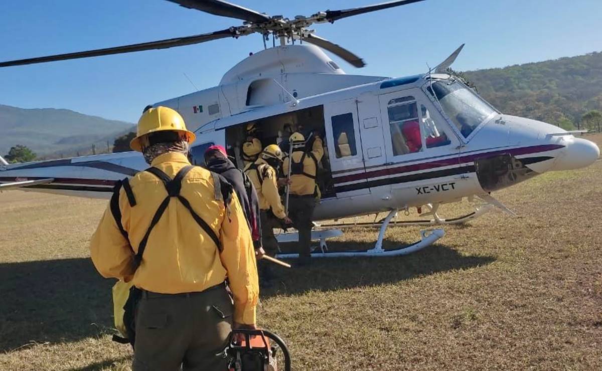Se reportan tres incendios forestales activos en SLP; aeronave de gobierno estatal se suma a combate