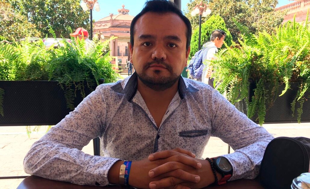 José Alejandro Valladares denunció que tres de sus mascotas: “Califa” “El Pibe” y “Lobo” fueron afectados tras arrojarles salchichas envenenadas. Foto: El Universal San Luis Potosí