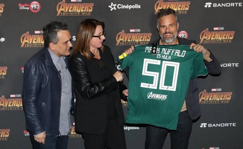 Reciben a Mark Ruffalo con "Cielito lindo" y se pone "la verde"