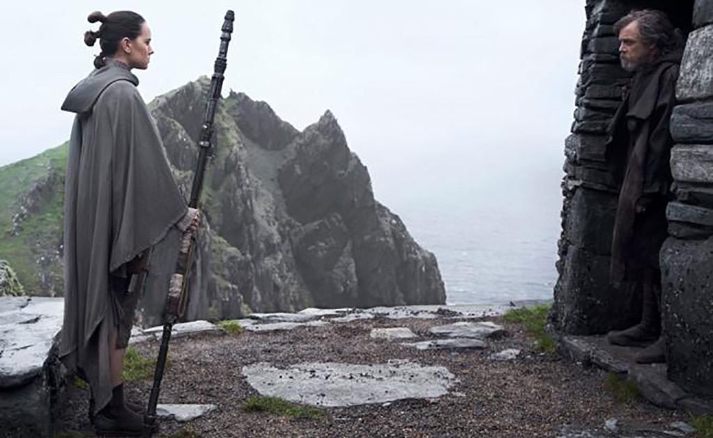 "Star Wars" celebra liderazgo en taquilla de EU