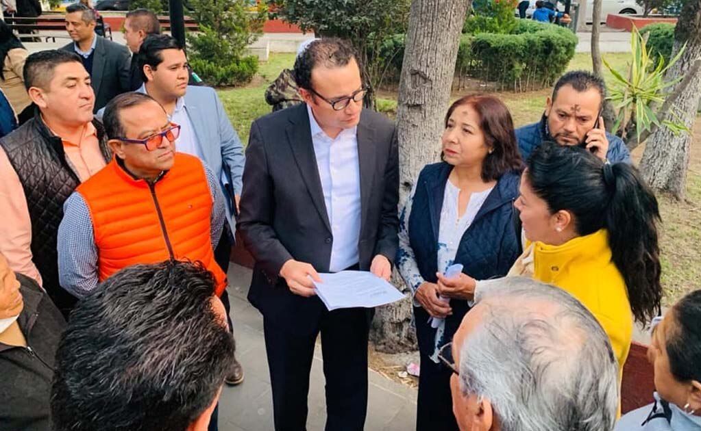 Ayuntamiento apoyará con alumbrado público a barrio El Montecillo