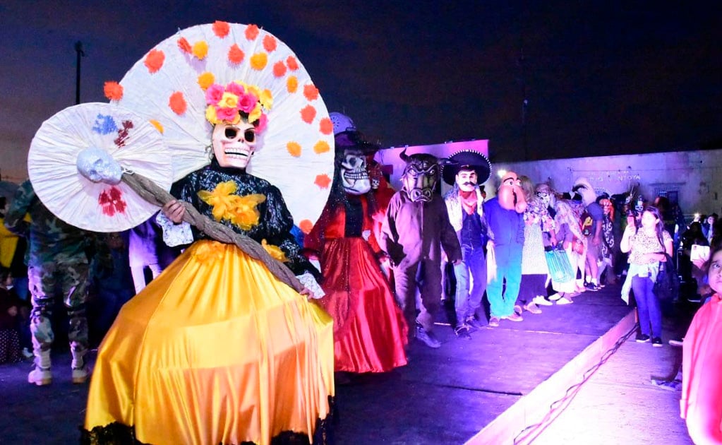 Por primera vez se presenta en SGS la tradicional comparsa “Guerreros Huastecos” de Tanquián