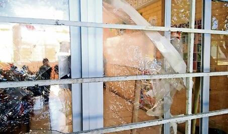 Roban escuela 40 veces; la dejan como cascarón