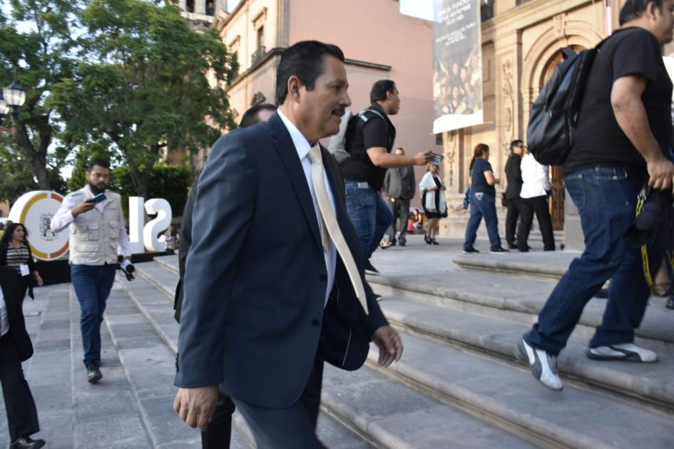 Me voy con la frente en alto: Gallardo