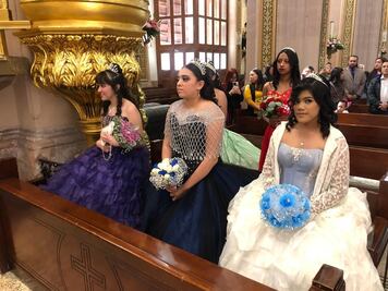 ¿Cumples 15 años? DIF de SLP regalará vestidos para celebrar en grande 