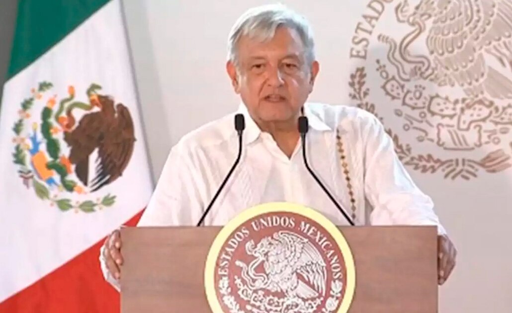 AMLO señala altos costos del Coneval