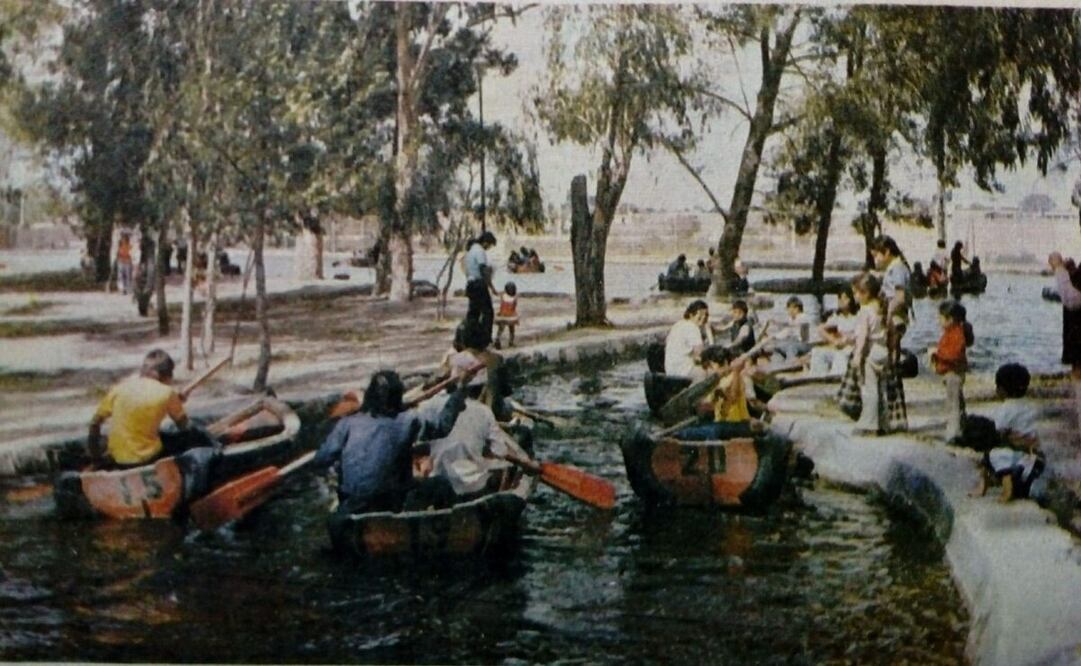 El lago del parque Morales era el favorito para los paseos de domingo de las familias de SLP. Fotos: Archivo