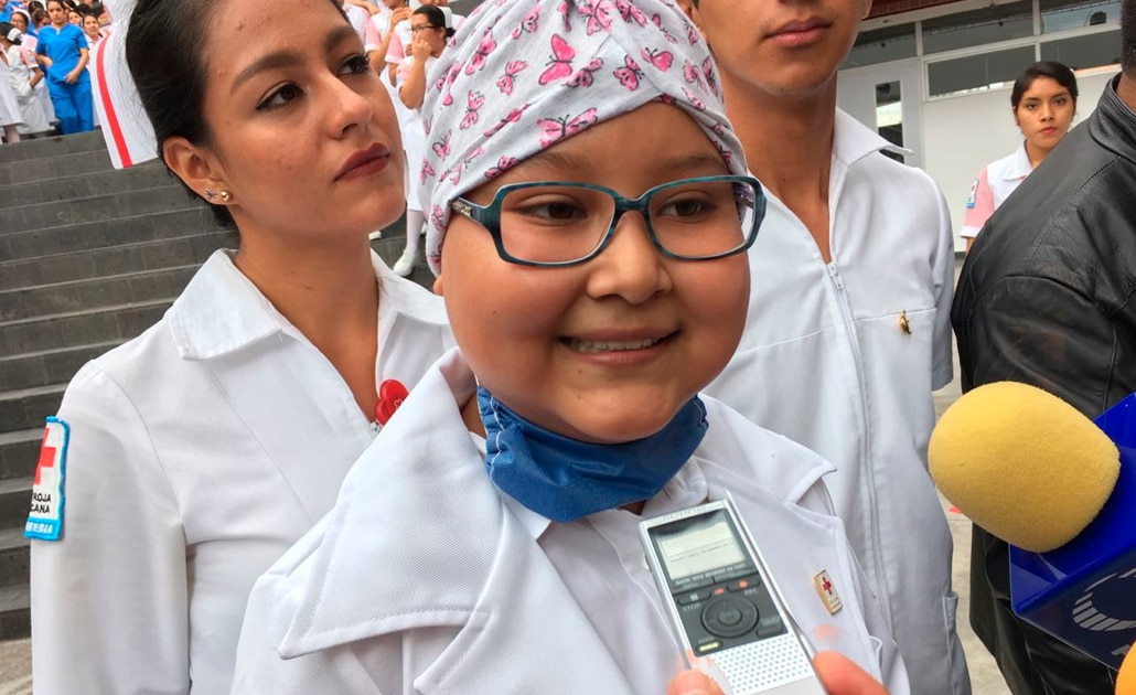 Cruz Roja cumple el sueño de jovencita de 13 años que padece leucemia