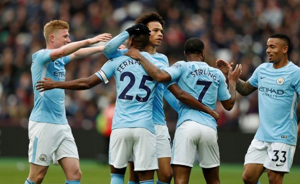 Chicharito y West Ham son goleados por el City