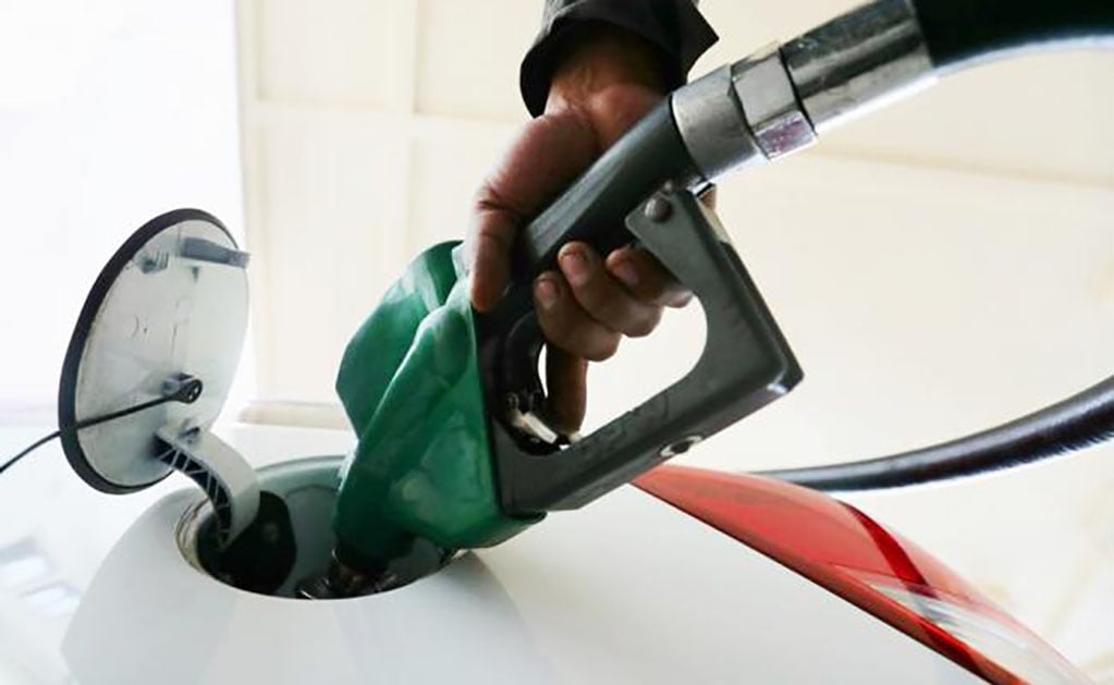 Racionan ventas 1 de cada 10 gasolineras en zonas de desabasto: Profeco