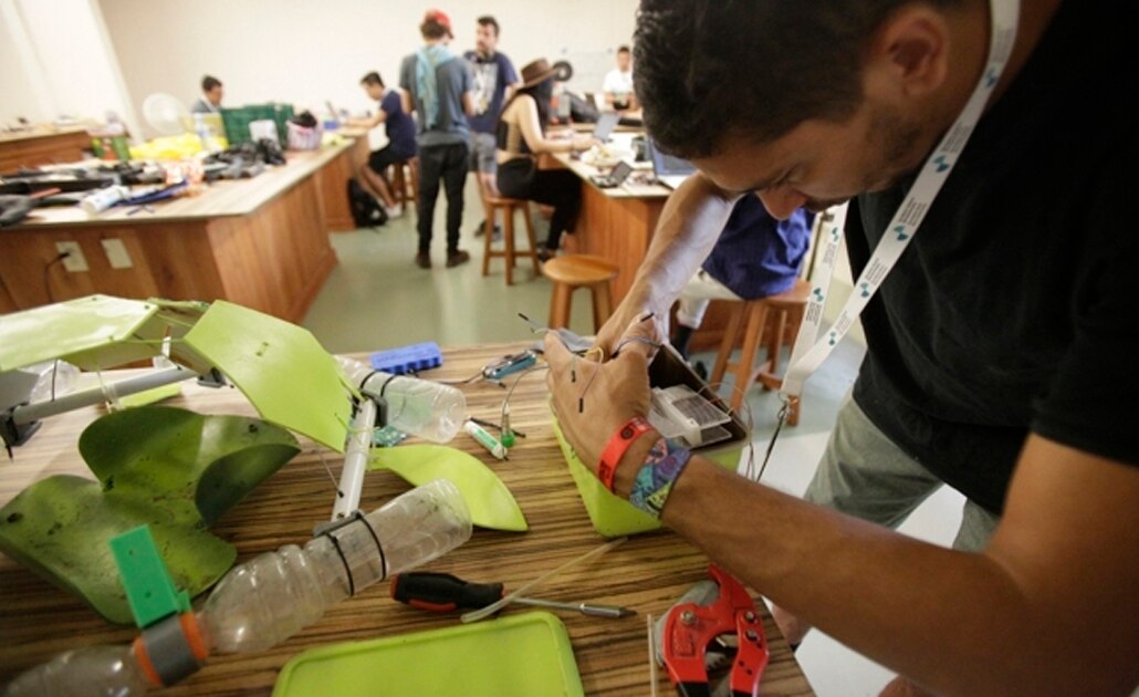 La tortuga-drone que detecta microplásticos en los océanos