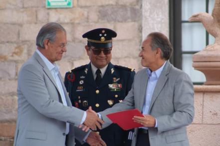 Dan banderazo de salida para distribuir 4 millones de libros de texto gratuito para SLP