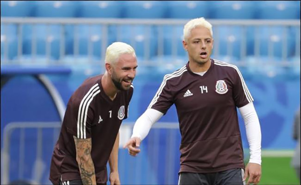 Chicharito y Layún estrenan look para enfrentar a Brasil