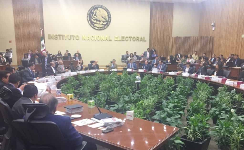 La mitad de la bolsa total se ejercerá en el primer semestre del año por los 7 partidos políticos con registro. Foto: Twitter @INEMexico