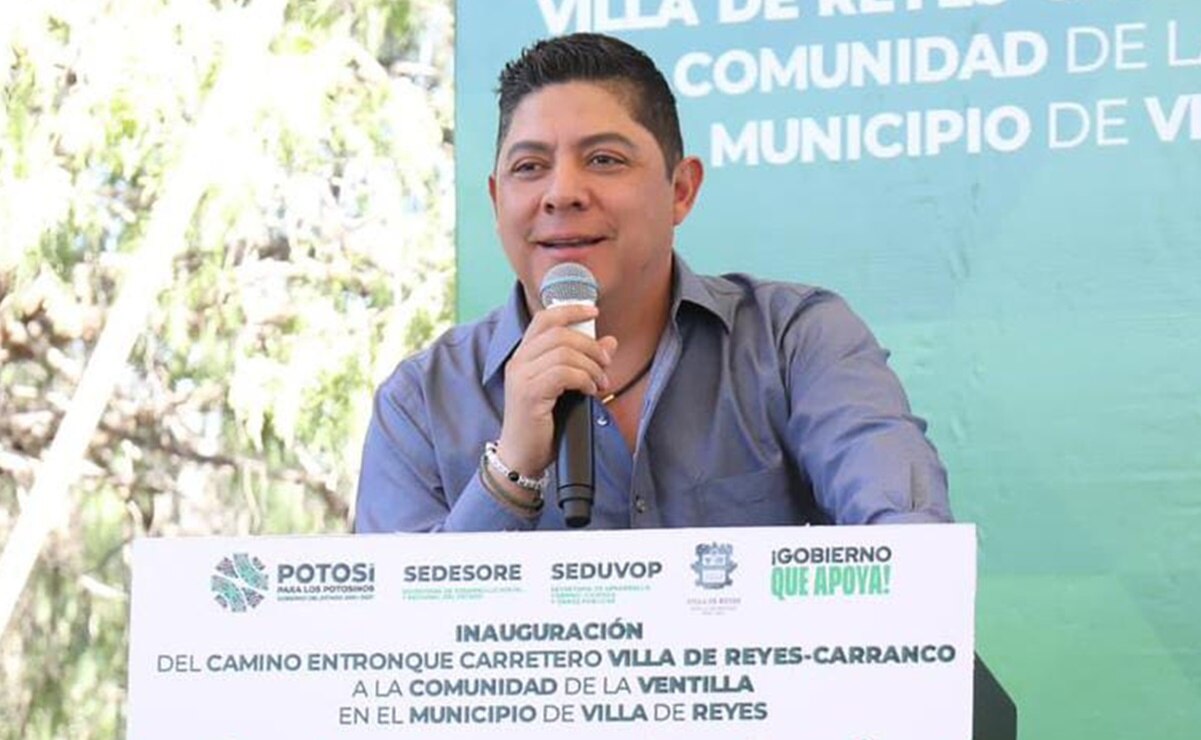 Ricardo Gallardo se pronunció en contra de cobrar el alumbrado público en el municipio de SLP