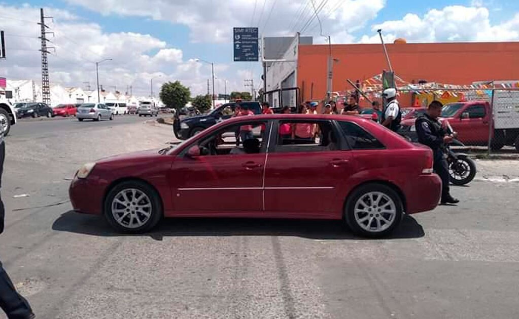 Acribillan a pareja en Prados 